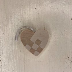 Julehjerte i tr til ophng &#150; hvid